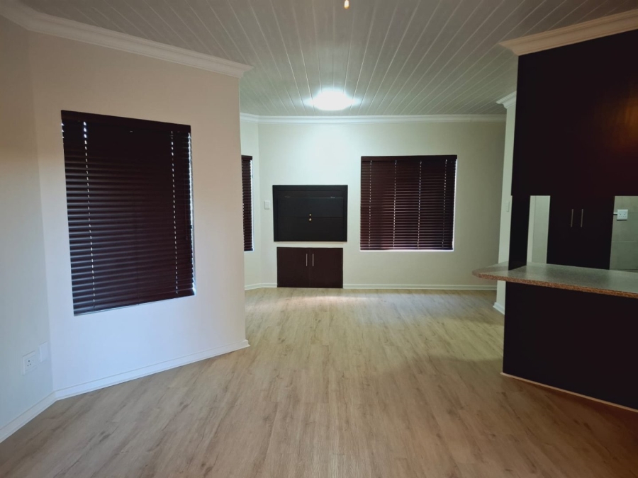 3 Bedroom Property for Sale in Langenhovenpark Free State